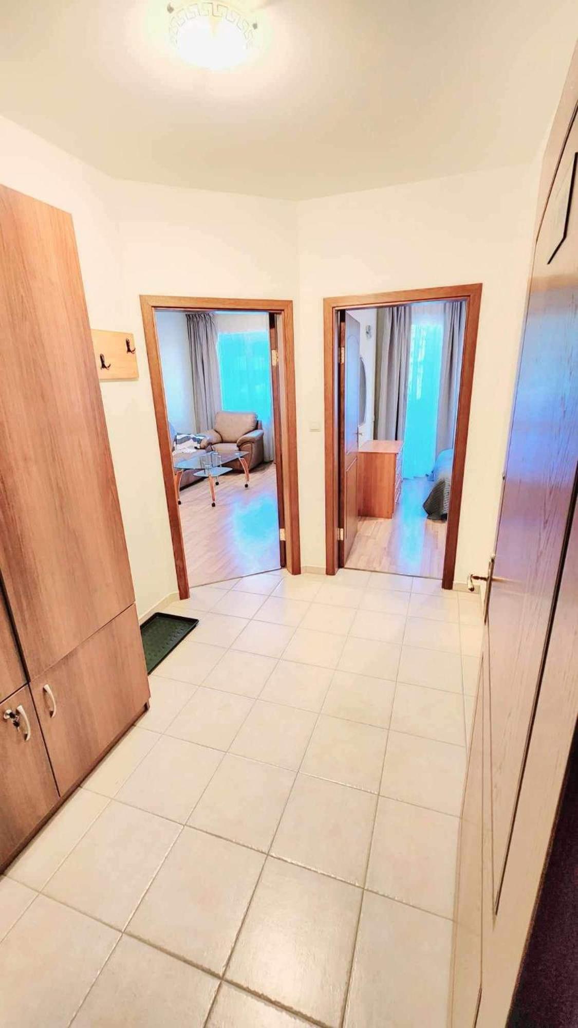 דירות בורובץ Arboro Royal Plaza מראה חיצוני תמונה