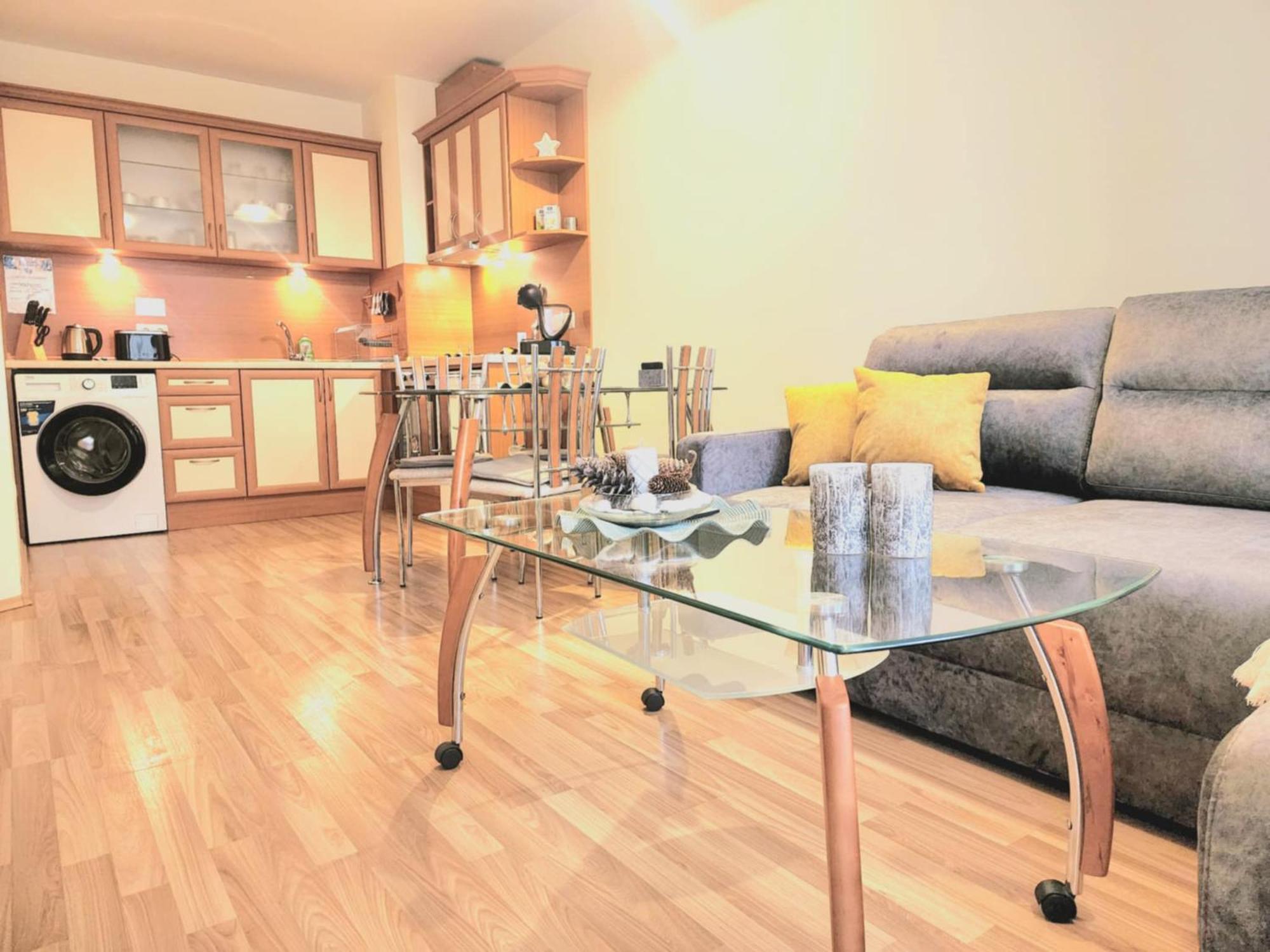 דירות בורובץ Arboro Royal Plaza מראה חיצוני תמונה