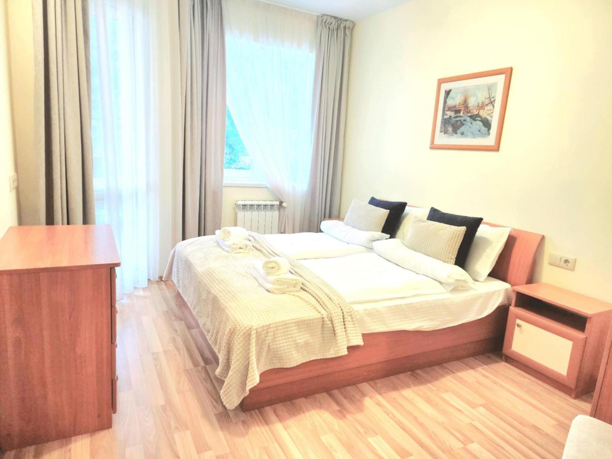 דירות בורובץ Arboro Royal Plaza מראה חיצוני תמונה